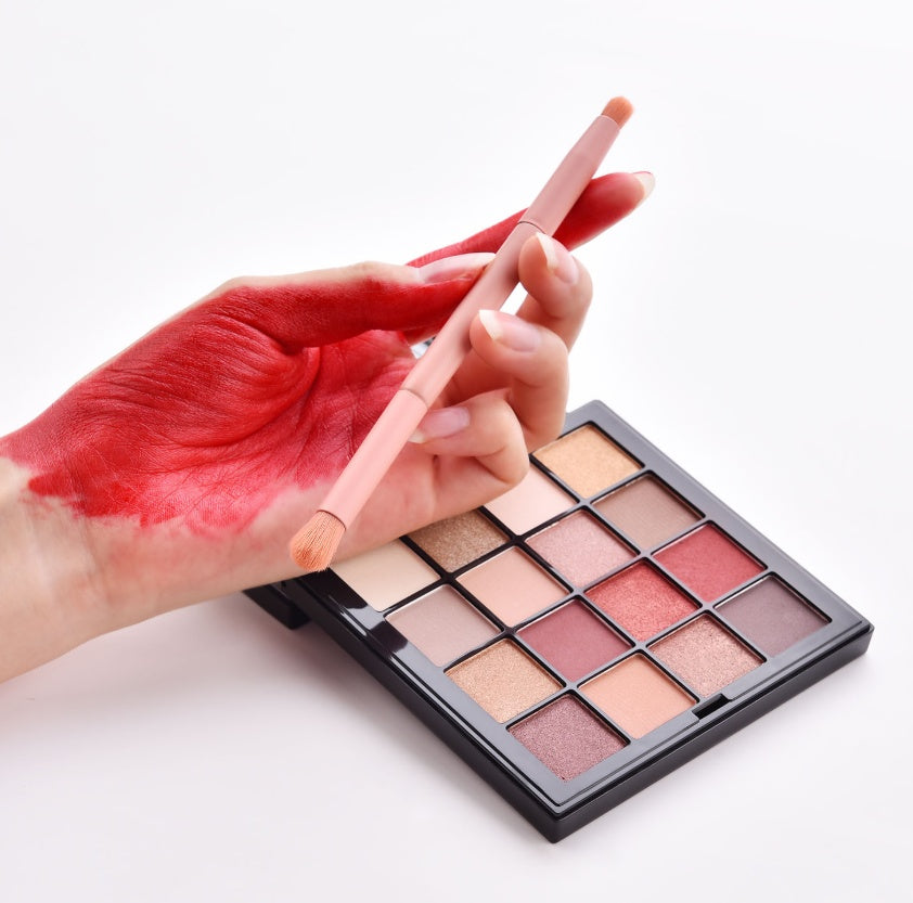 Soft loose powder brush for flawless finishing makeup