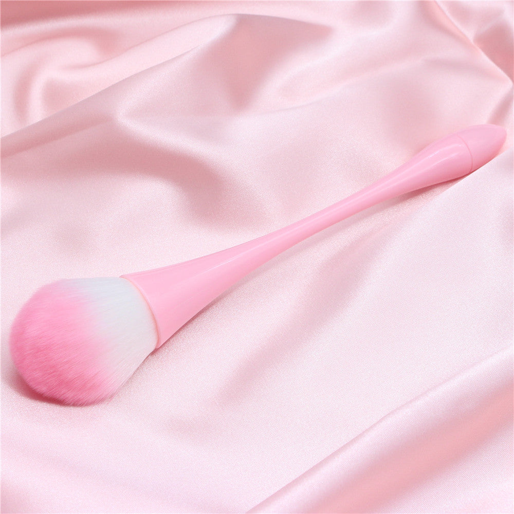 Luxury cosmetic brush for professional beauty application