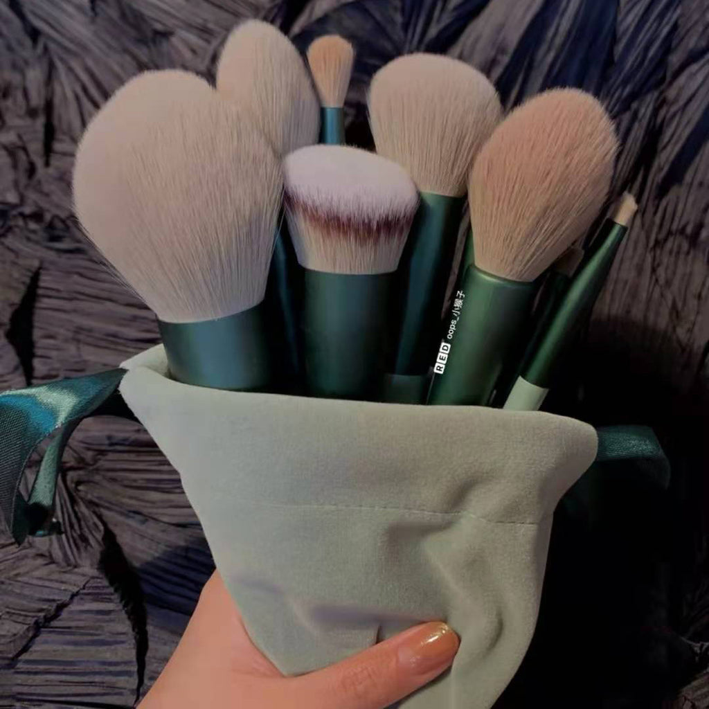 13-piece makeup brush collection for face and eye makeup